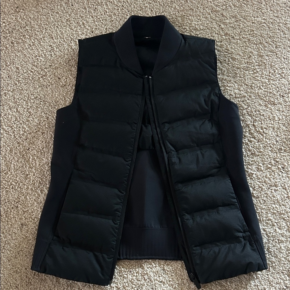 Lululemon lightweight vest 🖤